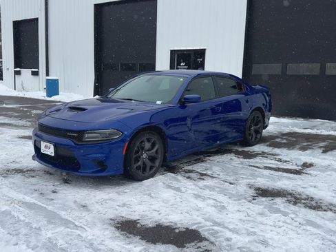 Used 2019 Dodge Charger GT image 5