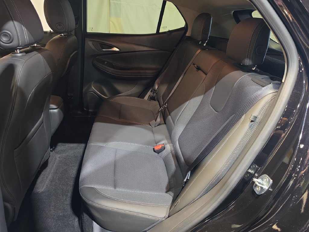 Used 2023 Buick Encore GX Select w/ Sport Touring Package FWD image 24