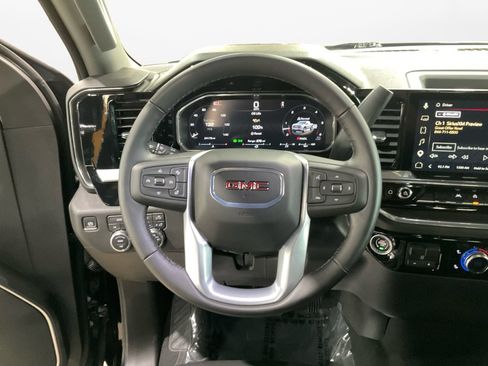 Used 2026 GMC Sierra 1500 SLT AWD/4WD image 14