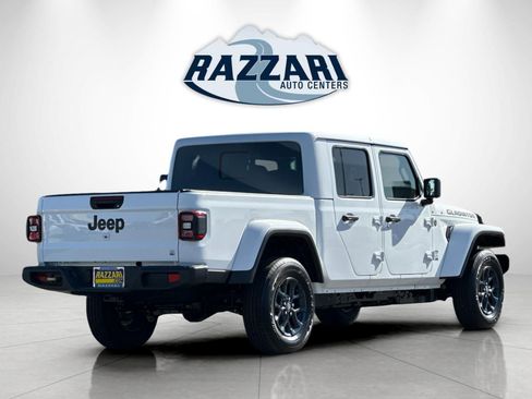 New 2026 Jeep Gladiator Sport AWD/4WD image 3