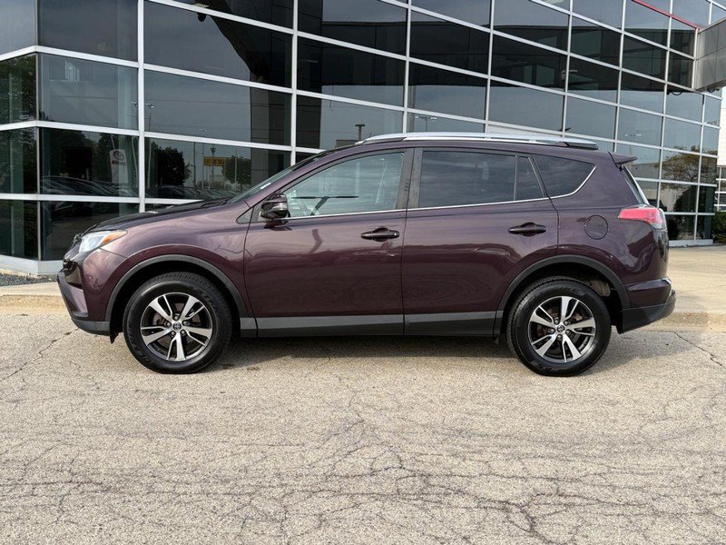 Used 2018 Toyota RAV4 XLE AWD/4WD image 6