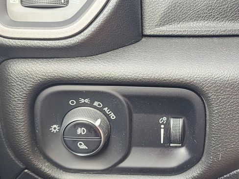 Used 2024 RAM 1500 Tradesman AWD/4WD image 34
