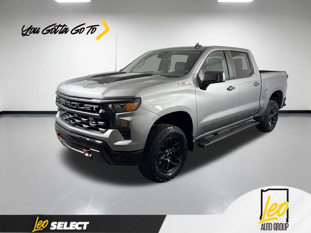 Used 2023 Chevrolet Silverado 1500 Custom Trail Boss AWD/4WD image 1
