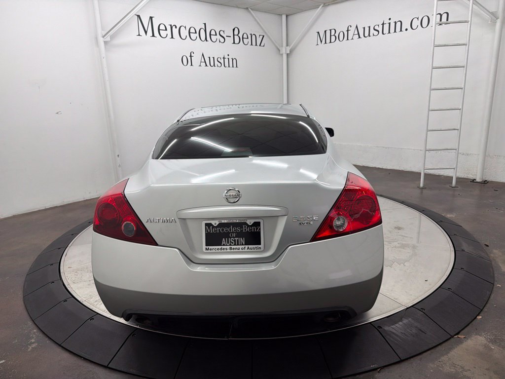 Used 2009 Nissan Altima 3.5 SE FWD image 4