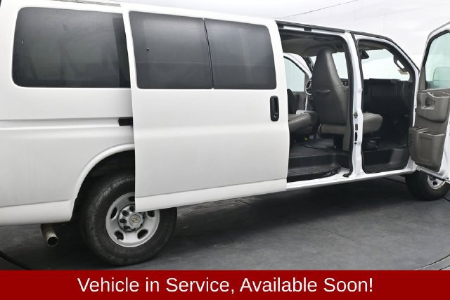 Used 2024 Chevrolet Express 3500 LS RWD image 46