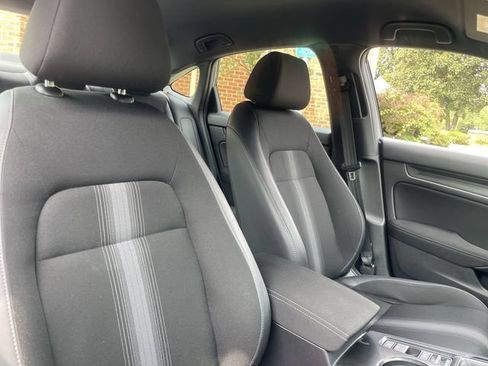 Used 2024 Honda Civic Sport image 24