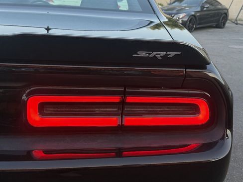 Used 2016 Dodge Challenger SRT RWD image 16