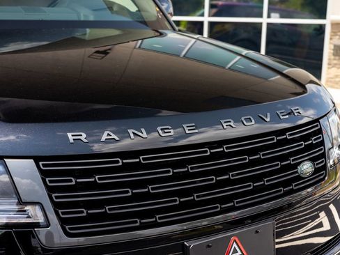 Used 2024 Land Rover Range Rover Long Wheelbase Autobiography AWD/4WD image 6