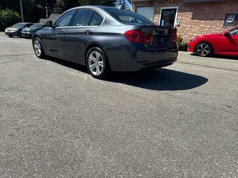 Used 2017 BMW 330i xDrive Sedan AWD/4WD image 13