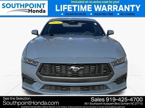 Used 2024 Ford Mustang Premium image 2