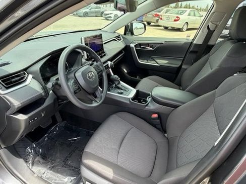 Certified 2025 Toyota RAV4 XLE AWD/4WD image 14