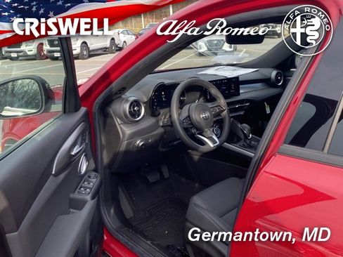 New 2024 Alfa Romeo Tonale Ti image 19