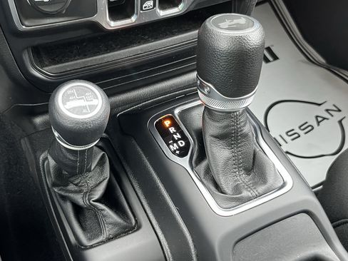 Used 2023 Jeep Wrangler Unlimited w/ 8.4" Radio Group AWD/4WD image 32
