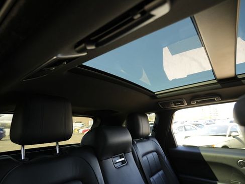 Used 2020 Land Rover Range Rover Sport HSE image 31