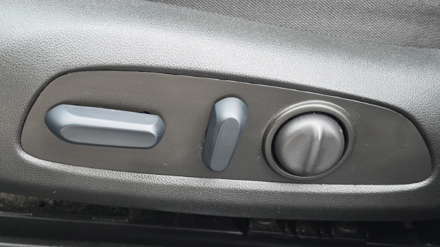 Used 2025 Chevrolet Malibu LT FWD image 32