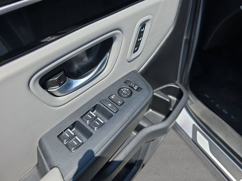 Used 2025 Honda Pilot EX-L image 28