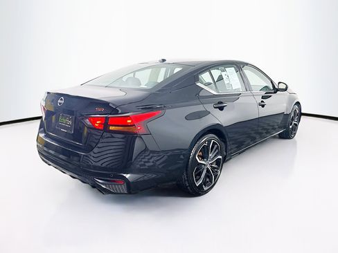 Used 2024 Nissan Altima 2.5 SR image 9