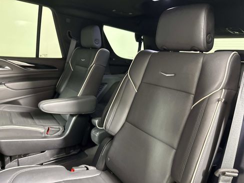 Used 2024 Cadillac Escalade Sport AWD/4WD image 15