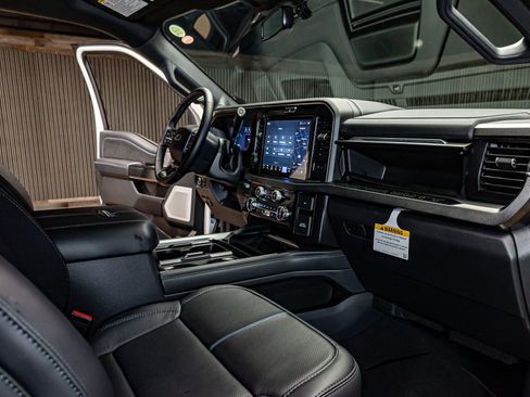 Used 2026 Ford F450 Platinum image 21