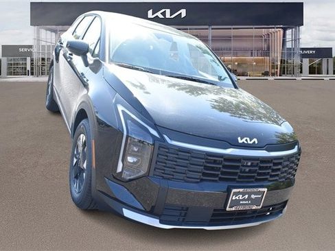 New 2026 Kia Sportage LX image 9