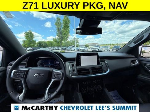 Used 2024 Chevrolet Tahoe Z71 w/ Luxury Package AWD/4WD image 24