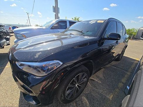 Used 2019 BMW X5 xDrive50i w/ M Sport Package AWD/4WD image 1
