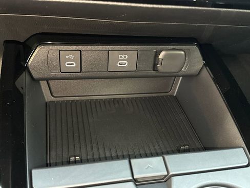 New 2026 Toyota Prius XLE image 23