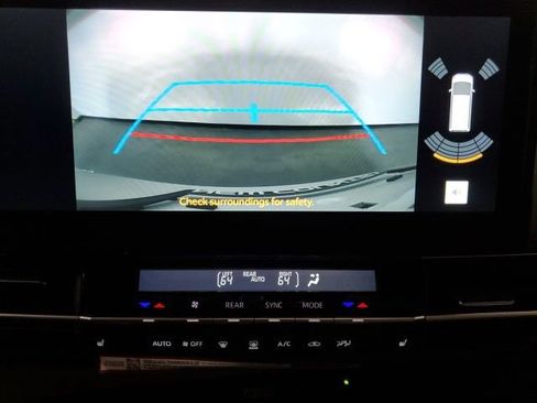 Used 2026 Toyota Sienna XLE AWD/4WD image 16