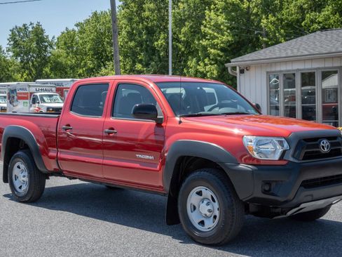 Used 2014 Toyota Tacoma 4x4 Double Cab w/ Convenience Package image 10