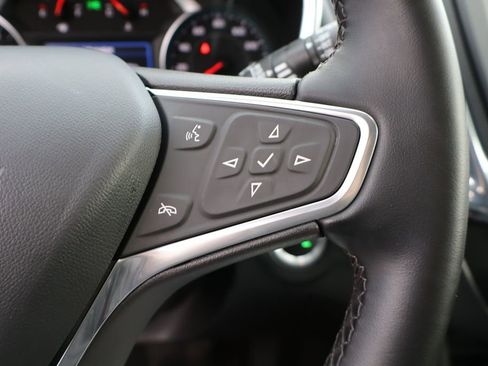 Used 2023 Chevrolet Equinox LT image 16