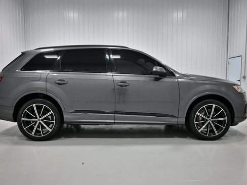 Used 2021 Audi Q7 3.0T Premium Plus AWD/4WD image 40