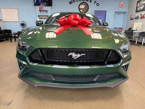 Used 2023 Ford Mustang GT Premium image 3