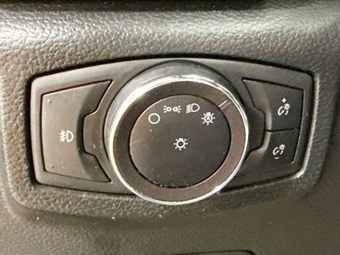 Used 2020 Ford Expedition XLT w/ FX4 Off-Road Package AWD/4WD image 12