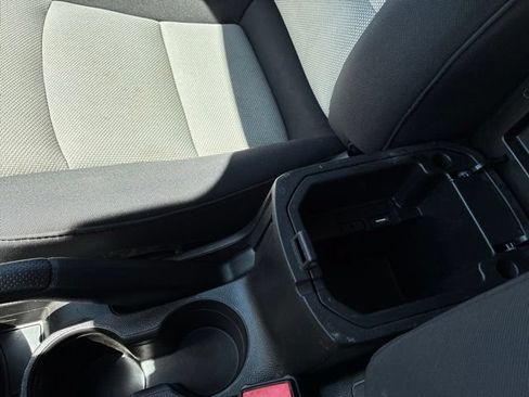 Used 2016 Chevrolet Cruze LS FWD image 21
