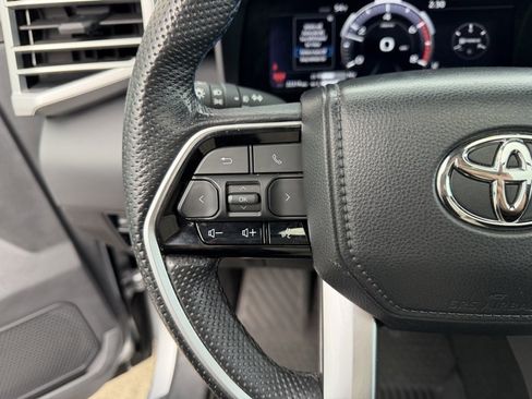 Used 2024 Toyota Tundra Platinum image 18