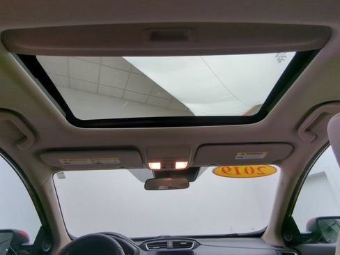Used 2019 Honda CR-V EX image 23