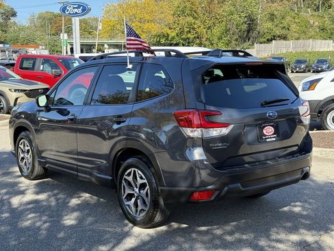 Certified 2023 Subaru Forester Premium image 8