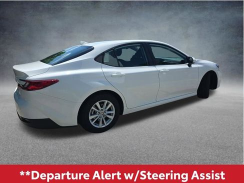 Used 2026 Toyota Camry LE FWD image 5