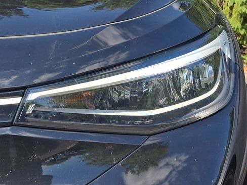 Used 2023 Volkswagen ID.4 Pro RWD image 4