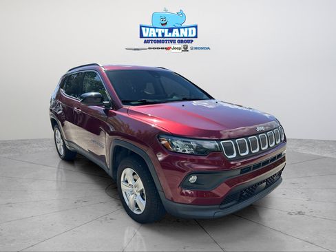 Used 2022 Jeep Compass Latitude AWD/4WD image 7
