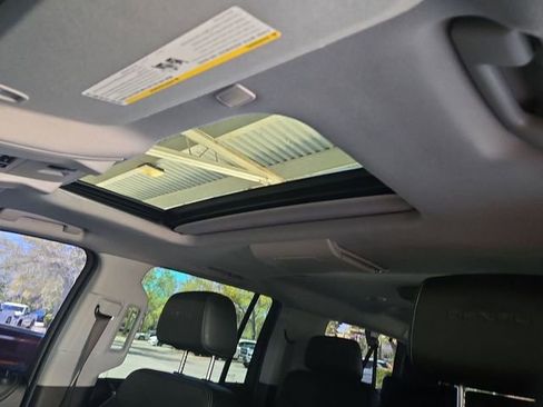 Used 2019 GMC Yukon XL Denali w/ Denali Ultimate Package image 24