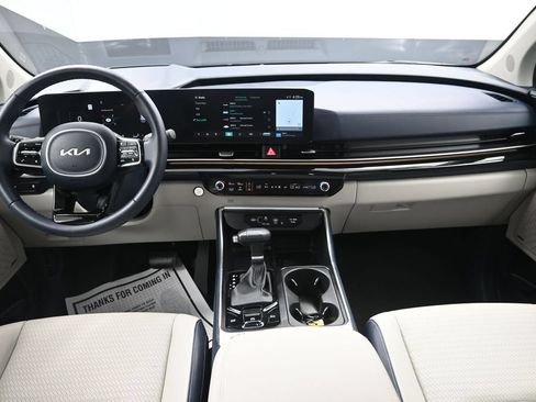 Certified 2026 Kia Carnival SX Prestige FWD image 31
