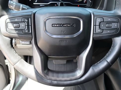 Used 2023 GMC Yukon Denali Ultimate AWD/4WD image 13