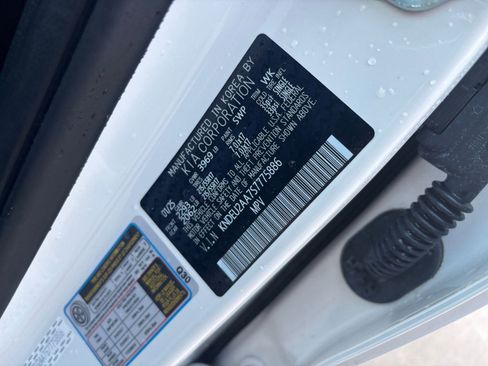 Used 2025 Kia Seltos S image 28