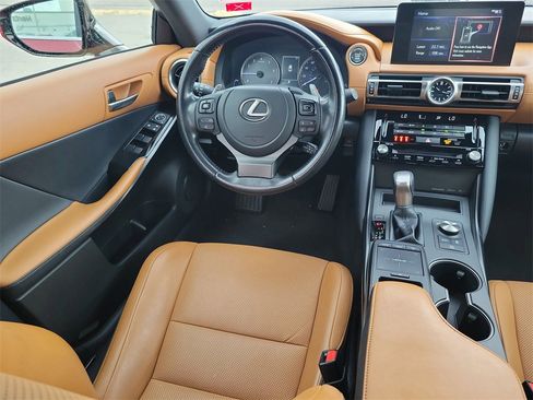Used 2022 Lexus IS 300 image 8