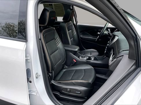 Used 2023 GMC Terrain AT4 w/ Infotainment Package II AWD/4WD image 8