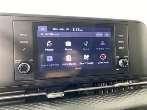 Certified 2022 Kia Carnival LX image 18