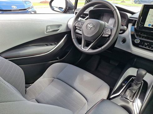 Used 2025 Toyota Corolla SE FWD image 14