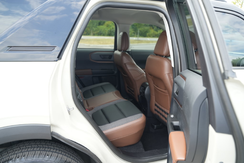 Used 2024 Ford Bronco Sport Outer Banks AWD/4WD image 22