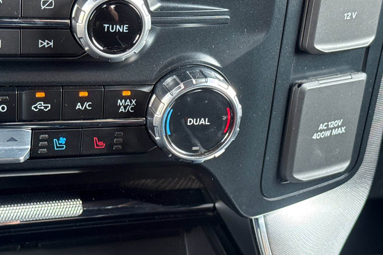 Used 2023 Ford F150 Platinum AWD/4WD image 28